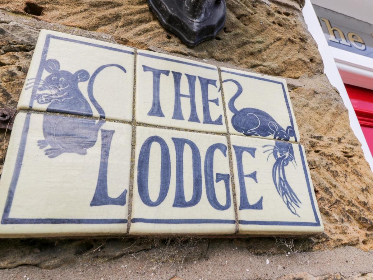 The Lodge Whitby Exteriör bild